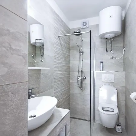 The Big Calm * Stanici